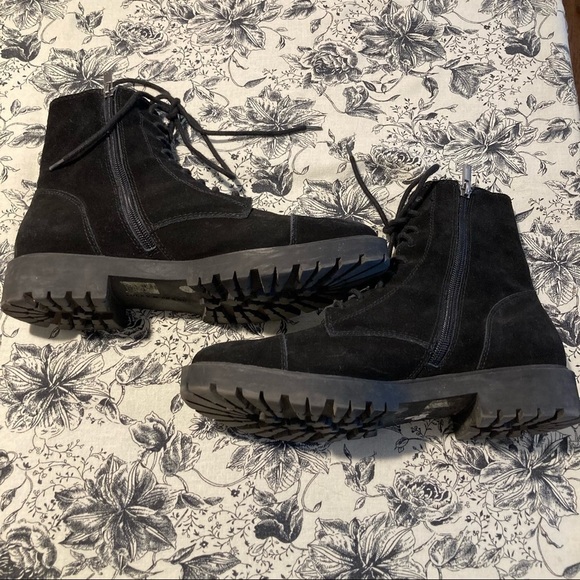 LUCKY  BRAND Sz 9.5 Suede Boots with Laces and Zipper Closures - Picture 4 of 10